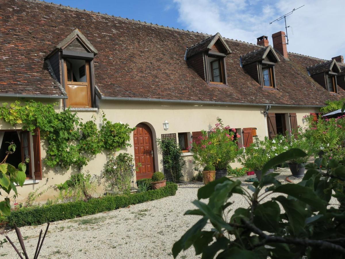 Chambre D'Hotes Bleue A Azay-Le-Ferron - Fr-1-591-452 Bed and Breakfast Buitenkant foto